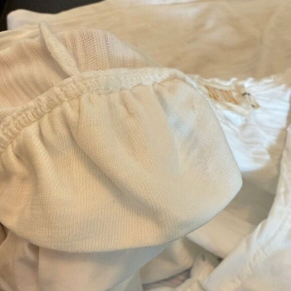 Nation Ltd White V-Neck Puff Sleeve mixed media Top size small - Picture 7 of 7